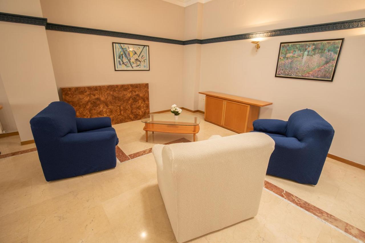 Hotel Bracamonte Пеньяранда-де-Бракамонте Экстерьер фото